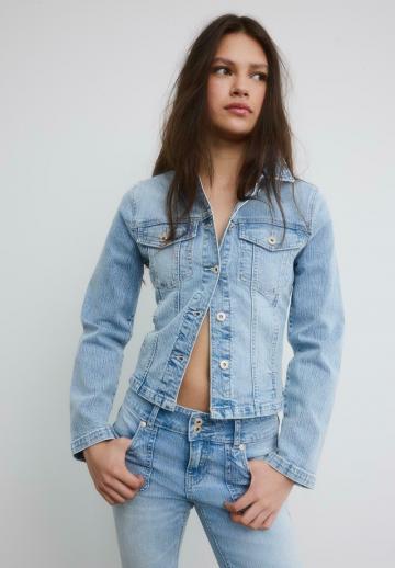 Джинсовая куртка