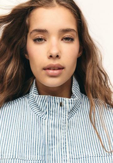 Джинсовая куртка