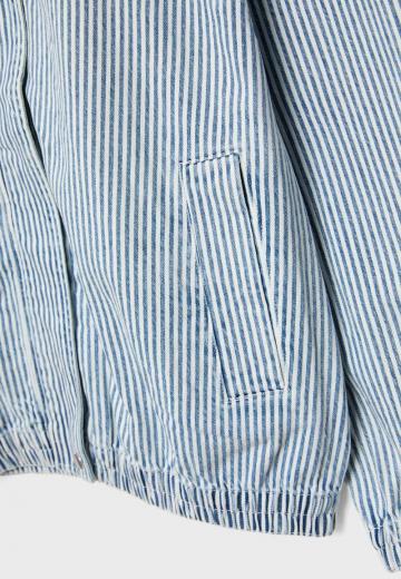 Джинсовая куртка