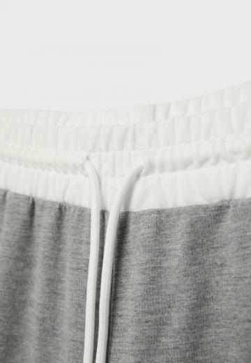 Спортивные штаны