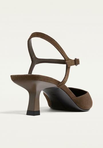 Туфли с ремешком