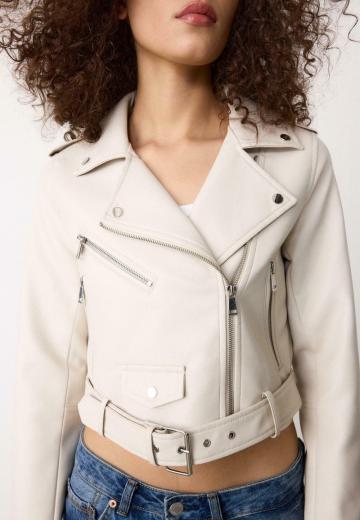 Короткая куртка