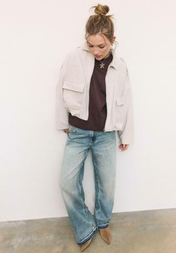 Блейзер с накладными карманами