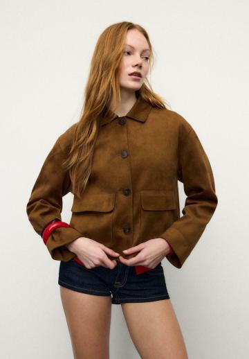 Блейзер с накладными карманами