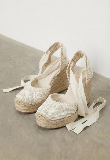 Туфли на шнуровке