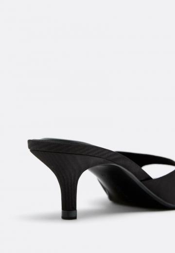 Туфли с открытым носом