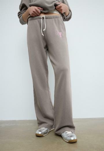 Спортивные штаны