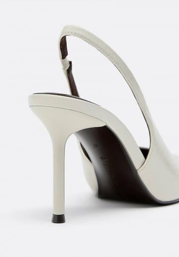 Туфли на высоком каблуке