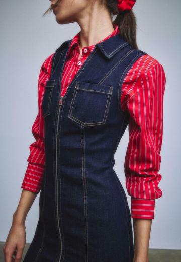 Джинсовый комбинезон