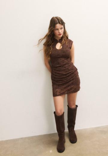 Платье футляр