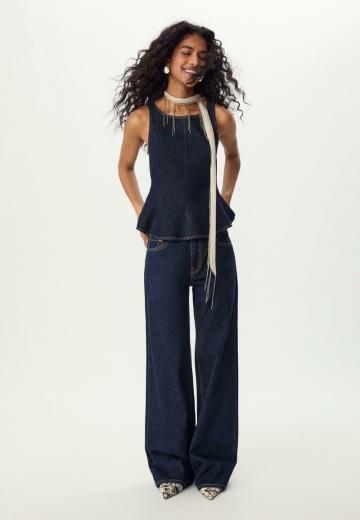 Джинсовый комбинезон