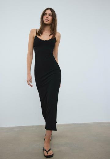 Платье футляр