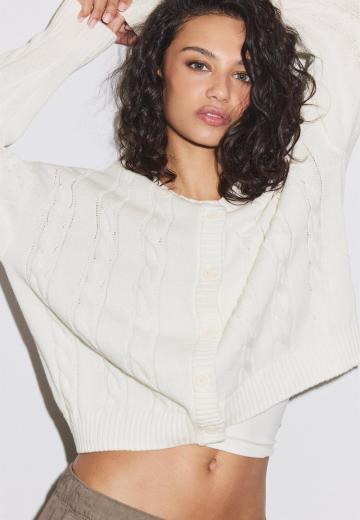 Вязаная кофта