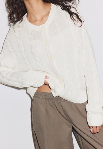 Вязаная кофта