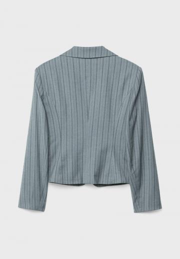 Блейзер с накладными карманами