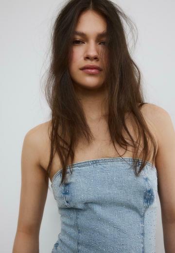 Топ без бретелек