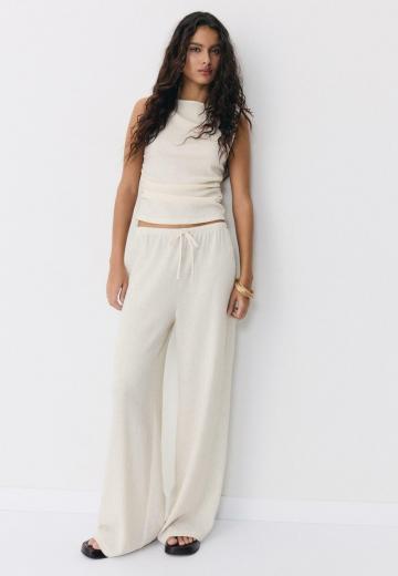 Блузка без рукавов