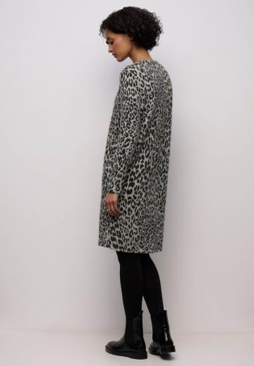 Вязаное платье