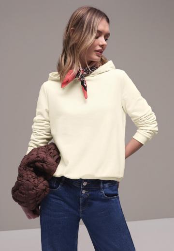 Пуловер с капюшоном