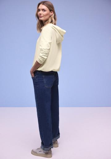 Пуловер с капюшоном