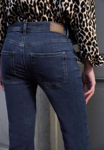 Клешеные брюки