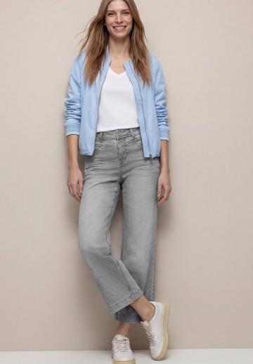 Свободные джинсы