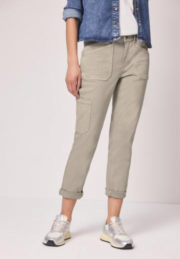 Короткие джинсы