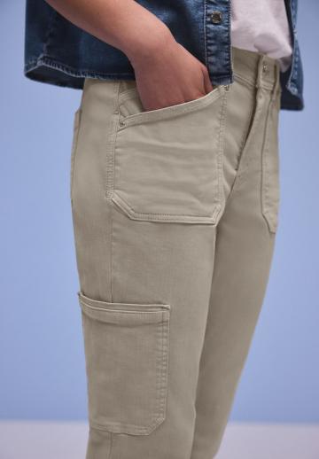 Короткие джинсы