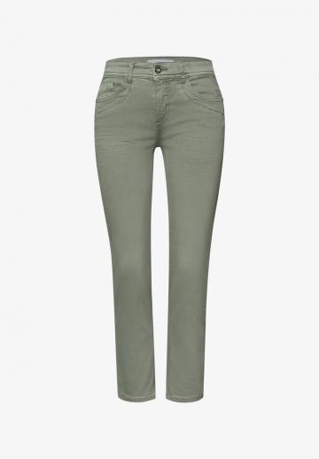 Короткие джинсы