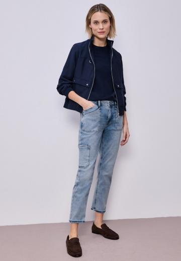 Короткие джинсы