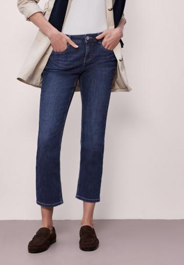 Короткие джинсы