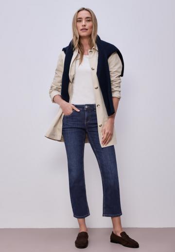 Короткие джинсы