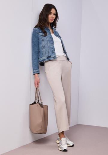 Джинсовая куртка