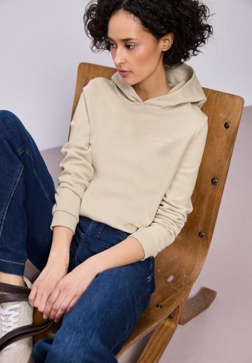 Пуловер с капюшоном