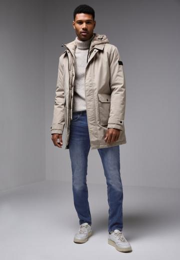 Узкие джинсы