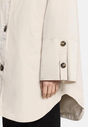 Короткое пальто