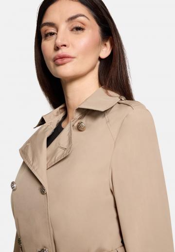 Короткое пальто