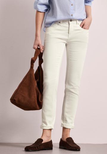 Короткие джинсы