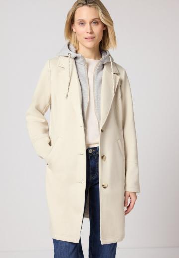 Короткое пальто