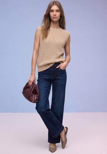 Пуловер без рукавов