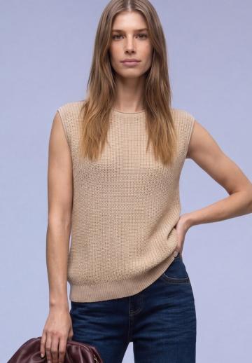 Пуловер без рукавов