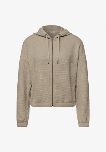 Вязаная кофта