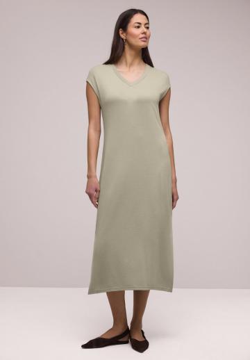 Вязаное платье