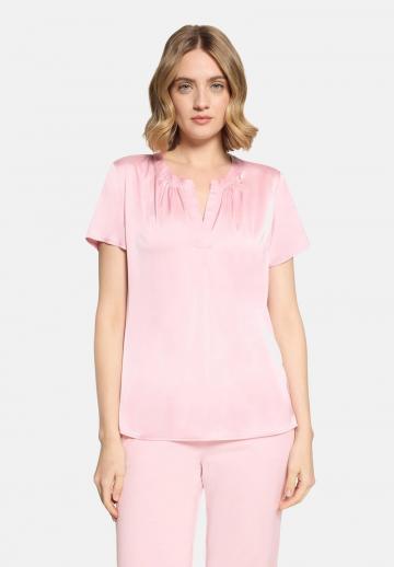 Атласная блузка