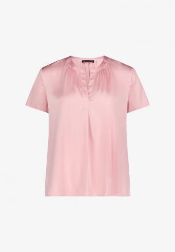 Атласная блузка