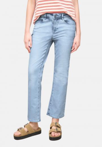 Клешеные джинсы