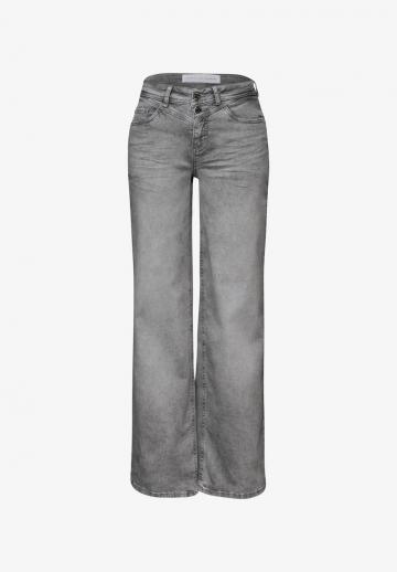 Клешеные джинсы