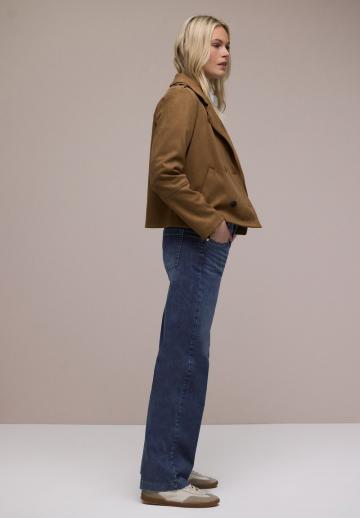 Клешеные джинсы