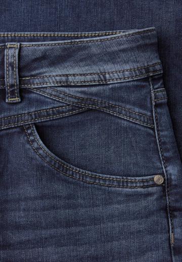 Клешеные джинсы