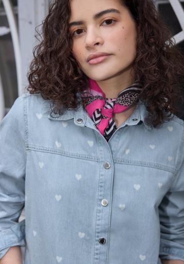 Джинсовая блузка